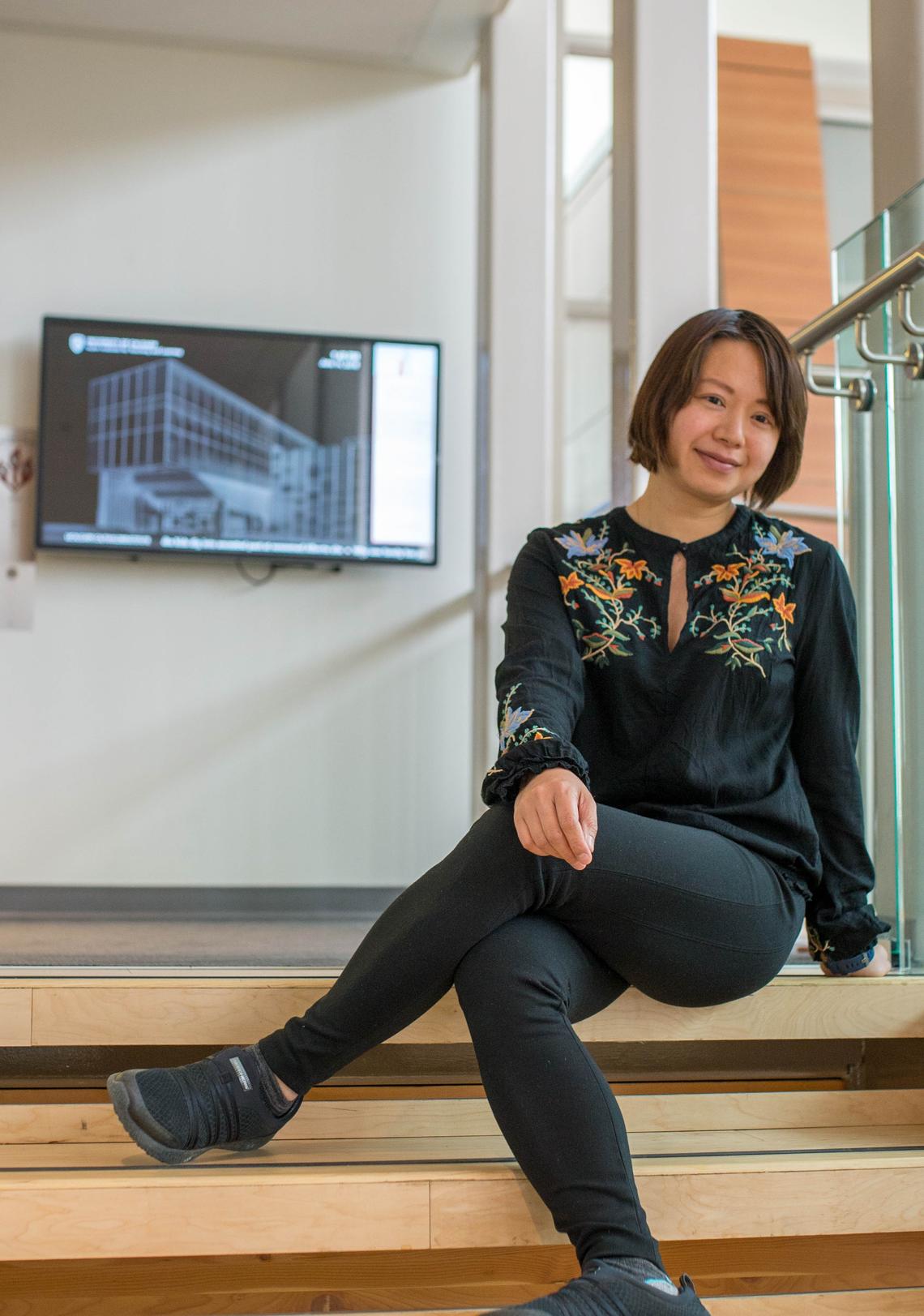 Lin Yu, a learning and instructional designer at the Taylor Institute for Teaching and Learning, says Act Your Research has had an impact on her approach to presentations. 