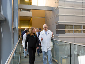 Canada’s Gov. Gen. Julie Payette visited the University of Calgary’s neuroArm lab to acquire more knowledge about the surgery robotics work of Dr. Garnette Sutherland, professor of neurosurgery with the Cumming School of Medicine